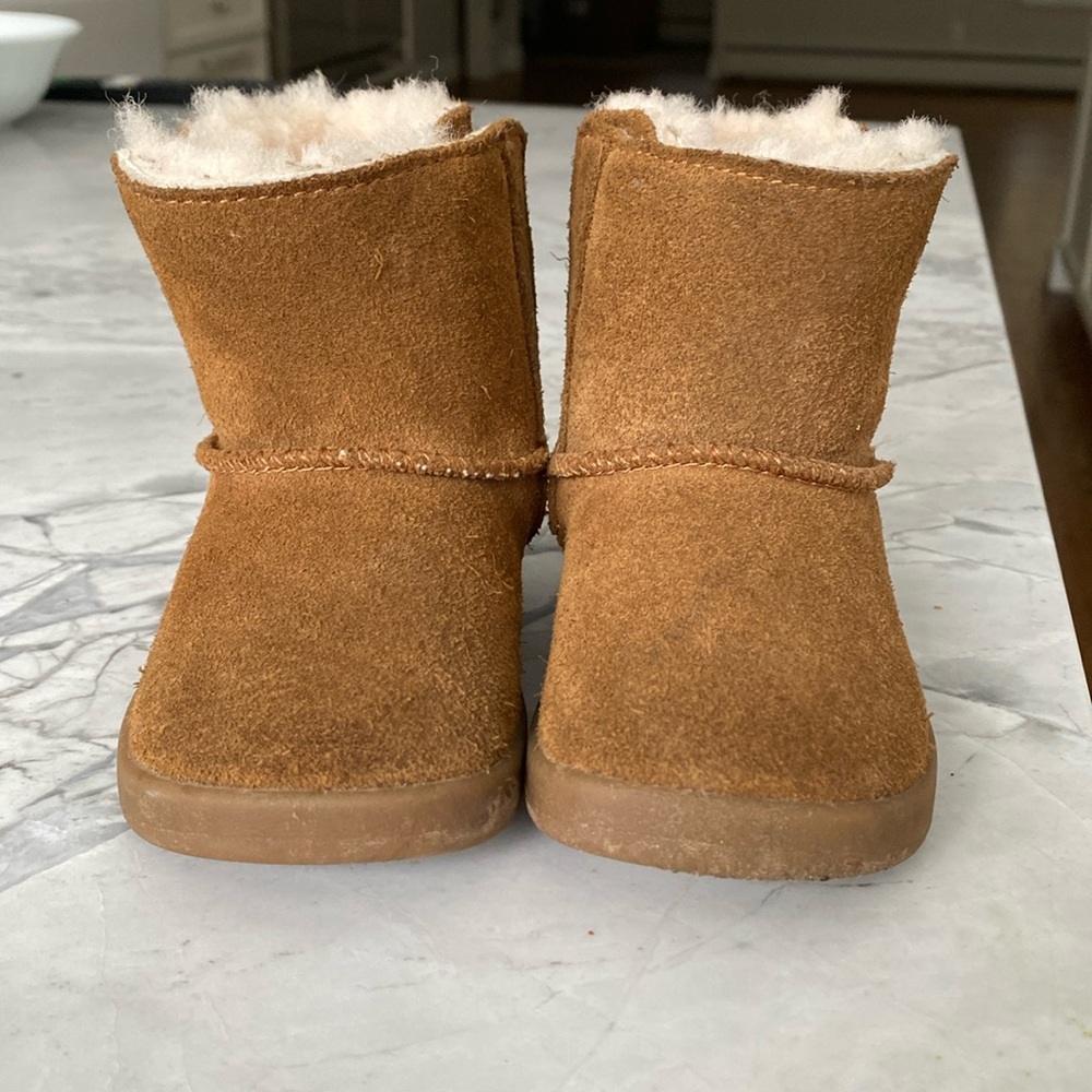 UGG Toddler Boots Size 4/5
